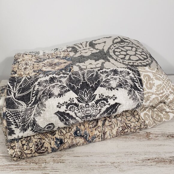 Pottery Barn  Heavy,  reversible Queen Sized Quilt  94" X 90" - Picture 3 of 10